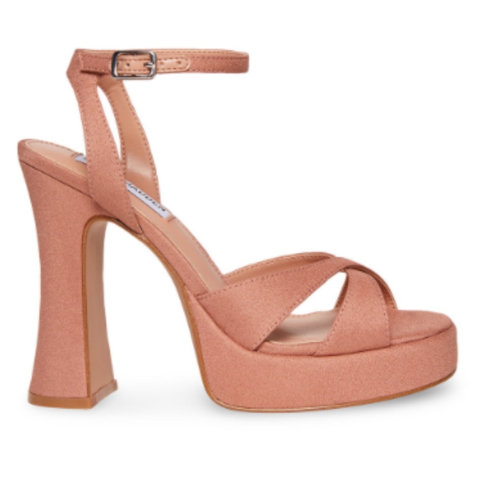 🚨PRICE DROP🚨Elegant Peach Women's Sandals